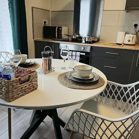 Homely One Bed Apartment On Main Road With Easy Access To City Or Peak District Heeley Exterior photo